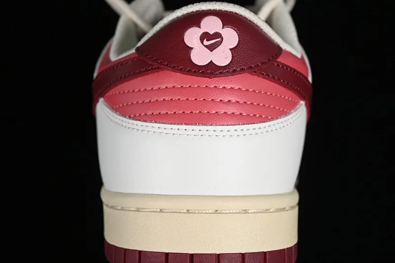 All categories Nk SB Dunk series Nk SB Dunk Low low-top sneakers Nk Dunk Low GS "Valentine's Day" Valentine's Day color SB low-top casual sneakers HF0736-161